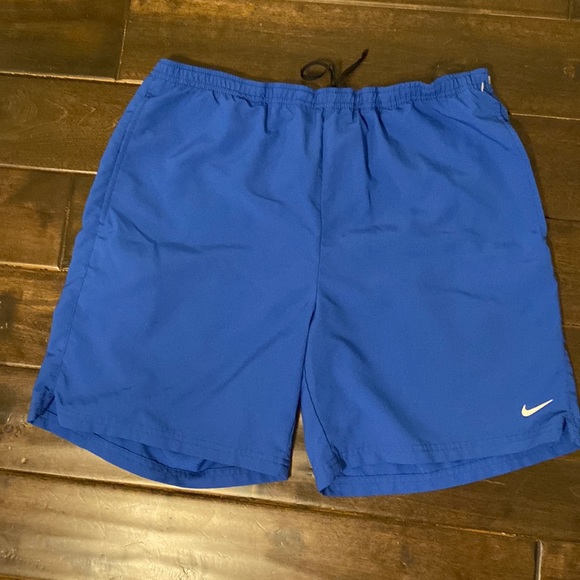 Nike Dri-Fit Shorts - Picture 1 of 3